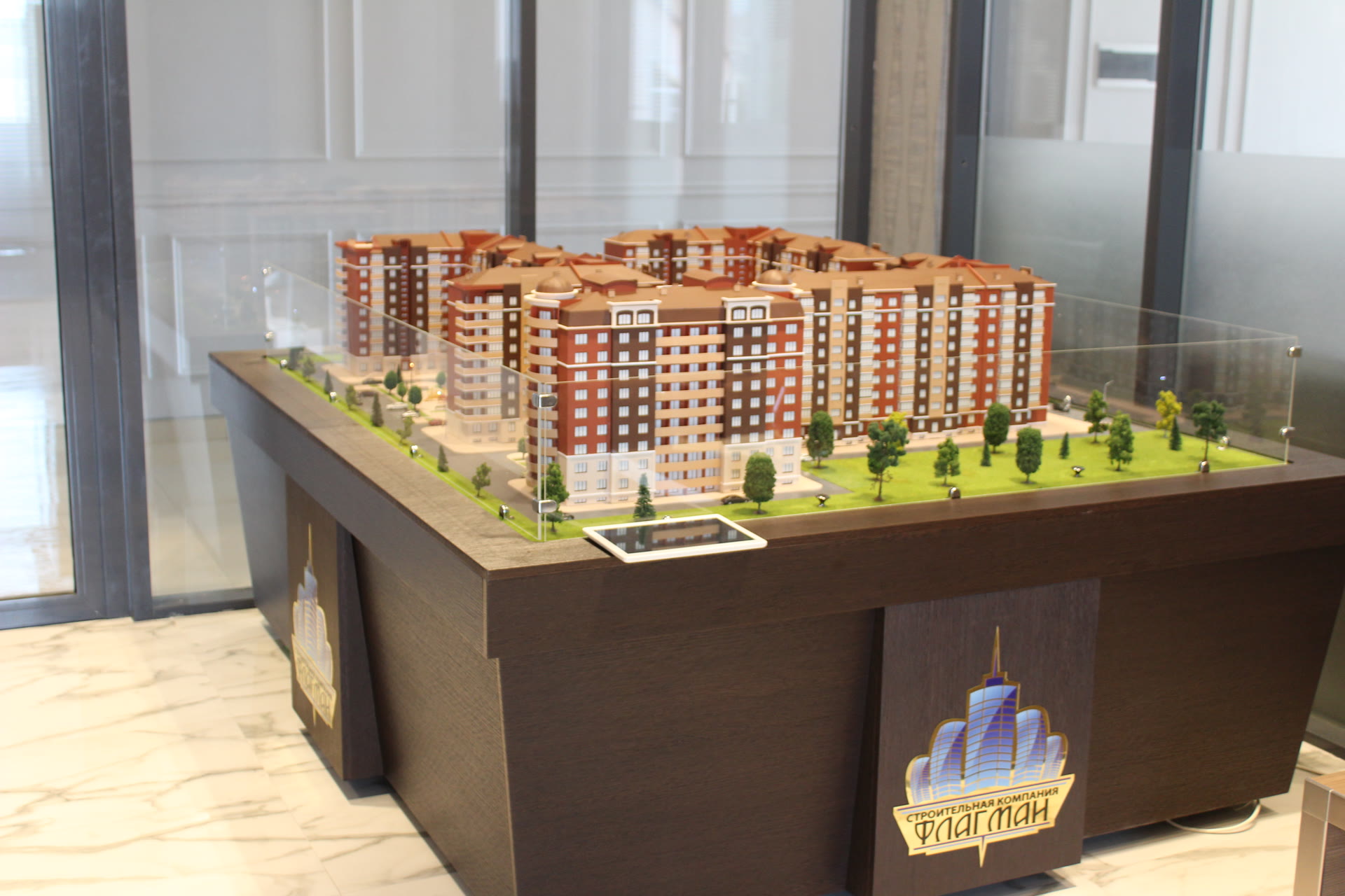 Flagman — residential complex with tablet companion